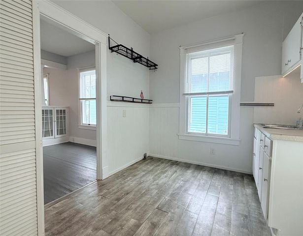 1924 26th Street, Galveston, TX 77550