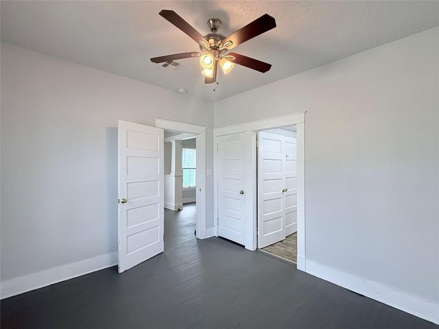 1924 26th Street, Galveston, TX 77550