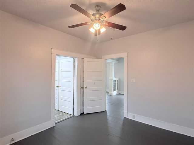 1924 26th Street, Galveston, TX 77550
