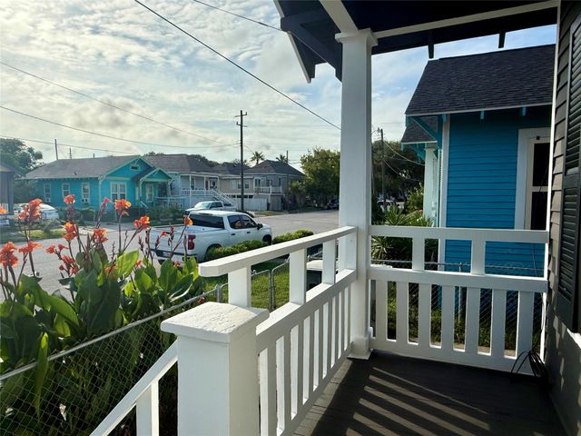 1924 26th Street, Galveston, TX 77550