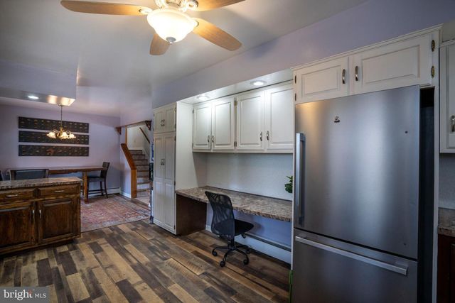 2107 CIRCLEVILLE RD, State College, PA 16803