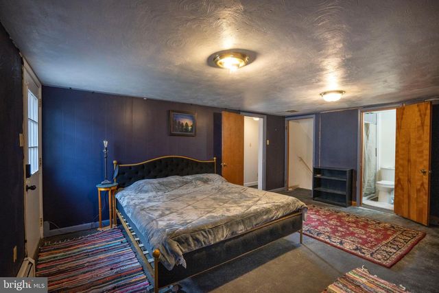 2107 CIRCLEVILLE RD, State College, PA 16803