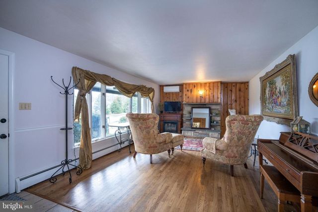 2107 CIRCLEVILLE RD, State College, PA 16803