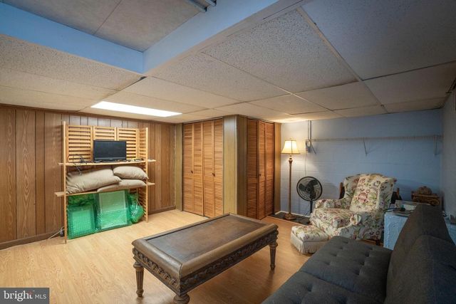 2107 CIRCLEVILLE RD, State College, PA 16803