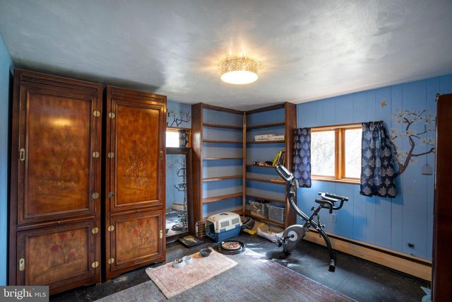 2107 CIRCLEVILLE RD, State College, PA 16803