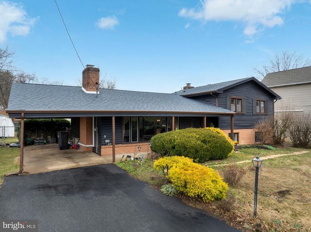 2107 CIRCLEVILLE RD, State College, PA 16803