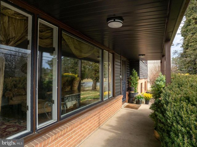 2107 CIRCLEVILLE RD, State College, PA 16803