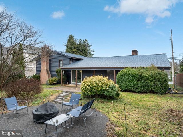 2107 CIRCLEVILLE RD, State College, PA 16803