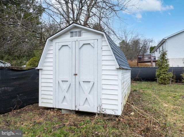 2107 CIRCLEVILLE RD, State College, PA 16803