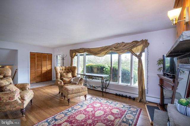 2107 CIRCLEVILLE RD, State College, PA 16803