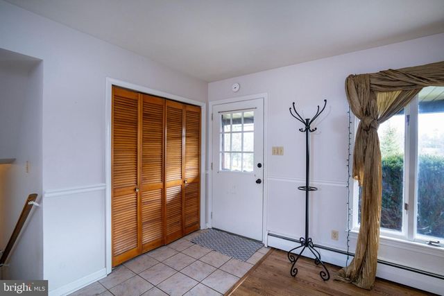 2107 CIRCLEVILLE RD, State College, PA 16803