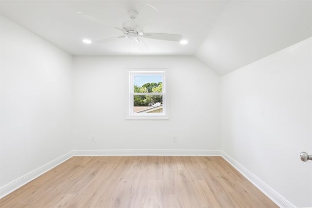 200 Raywood Dr, Houma, LA 70360