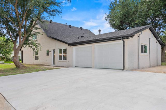 200 Raywood Dr, Houma, LA 70360