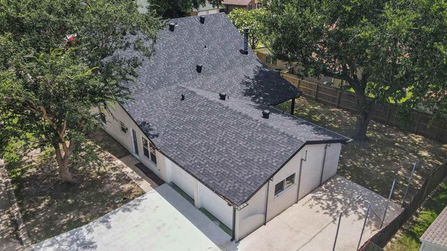 200 Raywood Dr, Houma, LA 70360