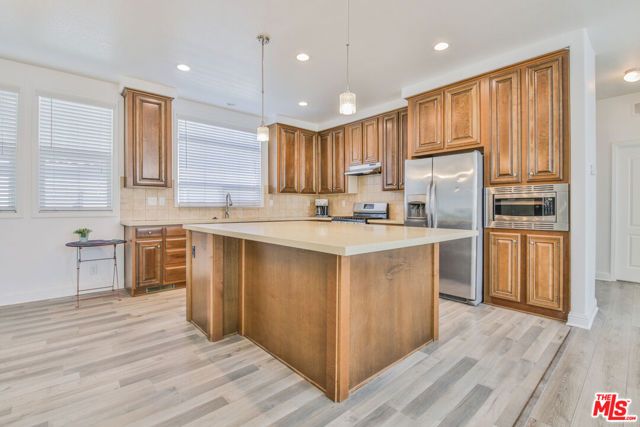 3595 Santa Fe Avenue 115, Long Beach, CA 90810