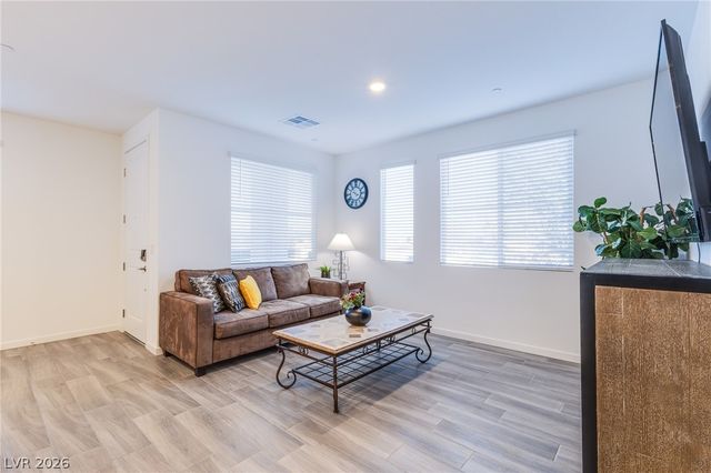 145 Aqua Commons Lane, Henderson, NV 89015