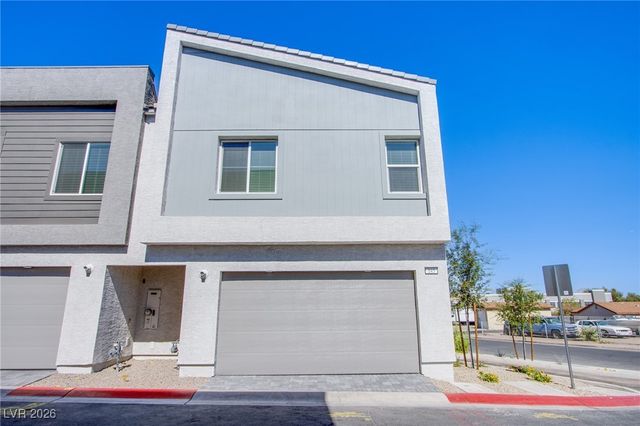 145 Aqua Commons Lane, Henderson, NV 89015