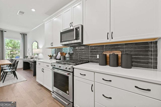 6082 Marigold Way, Atlanta, GA 30349