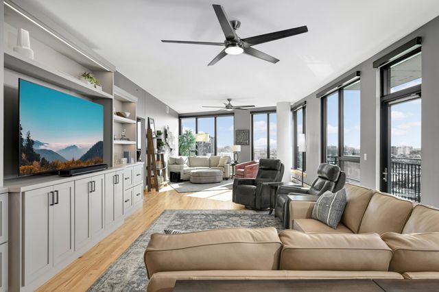 1240 S 2nd Street 1202, Minneapolis, MN 55415