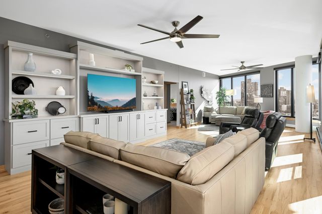 1240 S 2nd Street 1202, Minneapolis, MN 55415