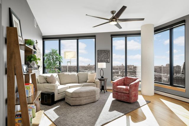 1240 S 2nd Street 1202, Minneapolis, MN 55415