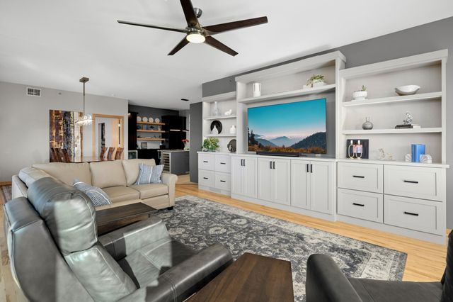 1240 S 2nd Street 1202, Minneapolis, MN 55415