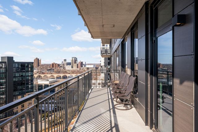 1240 S 2nd Street 1202, Minneapolis, MN 55415