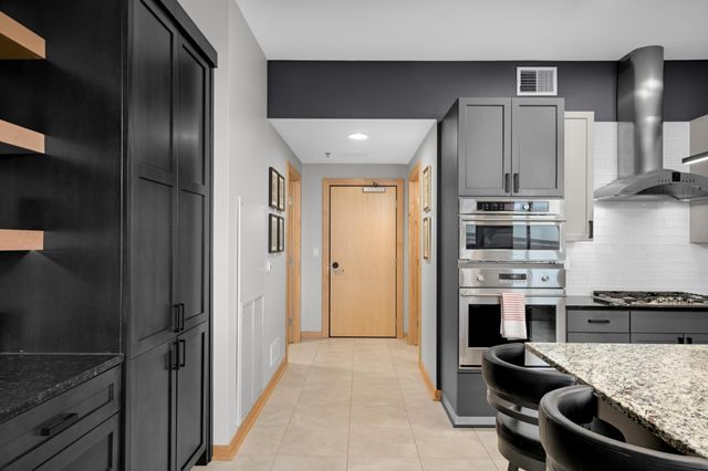 1240 S 2nd Street 1202, Minneapolis, MN 55415