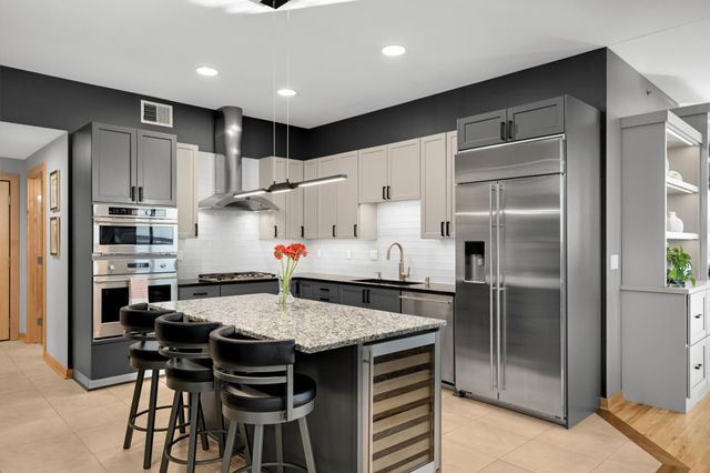 1240 S 2nd Street 1202, Minneapolis, MN 55415