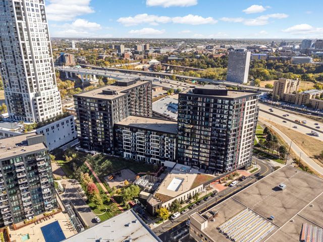 1240 S 2nd Street 1202, Minneapolis, MN 55415
