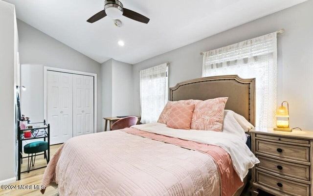 15 Weller Place, Holmdel, NJ 07733