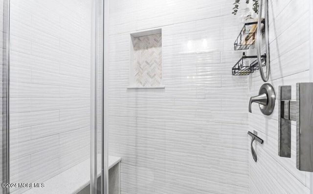 15 Weller Place, Holmdel, NJ 07733