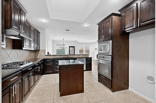 9505 Cypress Lake Drive, Fort Worth, TX 76036