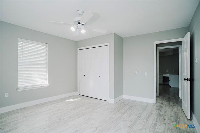 145 Bobwhite Trail, Seguin, TX 78155