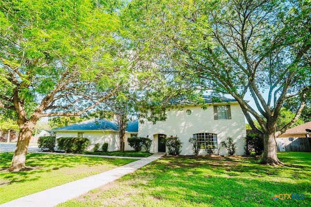 145 Bobwhite Trail, Seguin, TX 78155