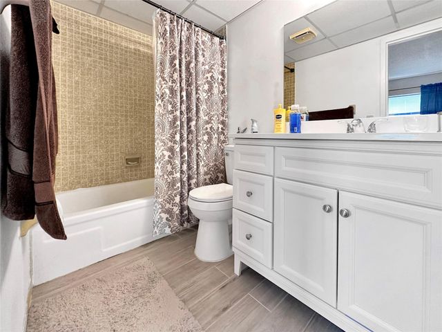 1005 Country Club Drive 404, Margate, FL 33063