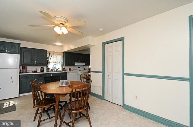 385 E MAGNOLIA DR, Morrisville, PA 19067