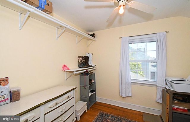 385 E MAGNOLIA DR, Morrisville, PA 19067