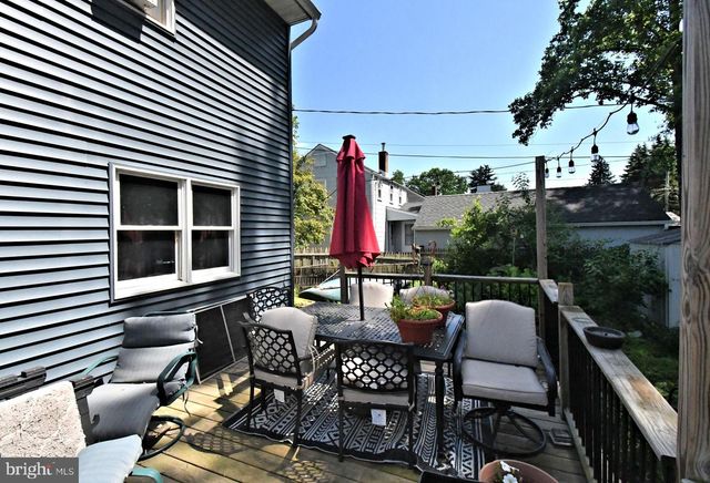 385 E MAGNOLIA DR, Morrisville, PA 19067