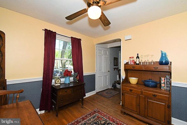 385 E MAGNOLIA DR, Morrisville, PA 19067
