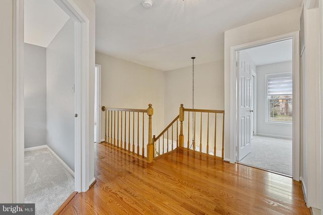 1439 MILLIKENS BEND RD, Herndon, VA 20170