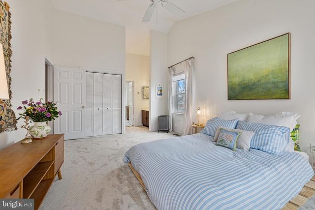 1439 MILLIKENS BEND RD, Herndon, VA 20170