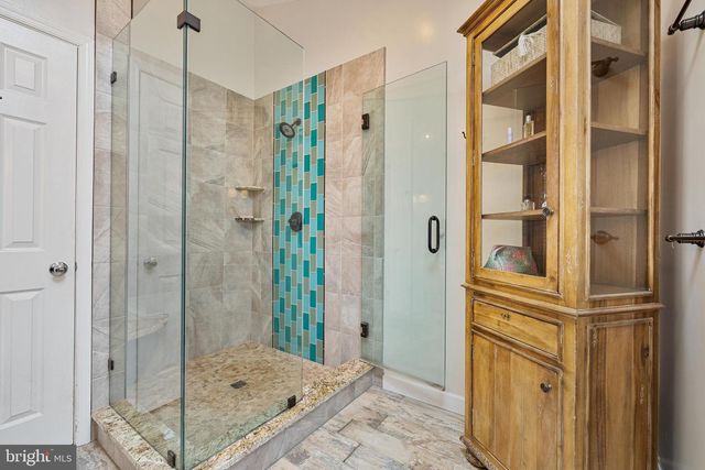 1439 MILLIKENS BEND RD, Herndon, VA 20170