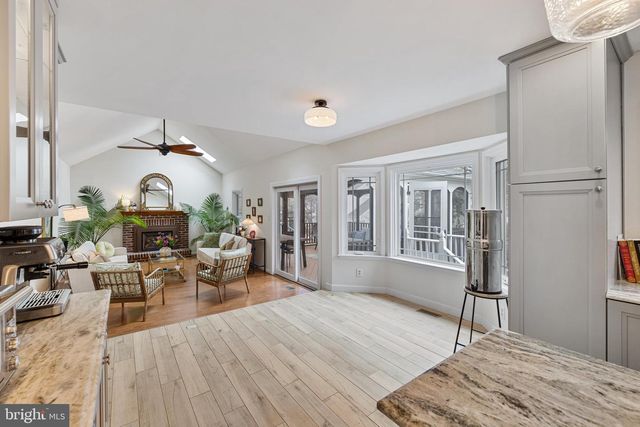 1439 MILLIKENS BEND RD, Herndon, VA 20170