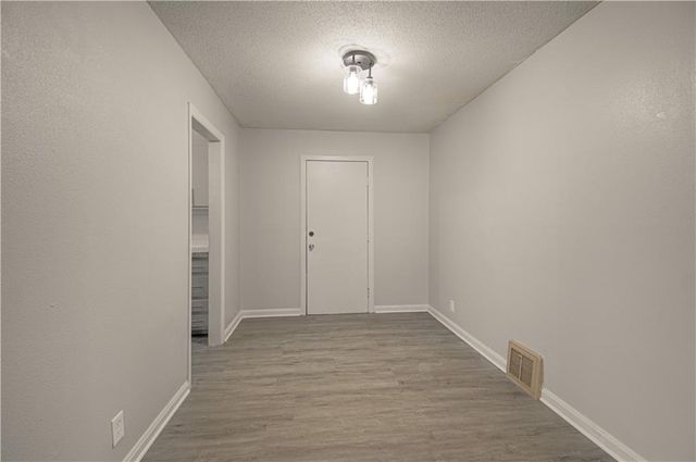 10409 E 26th Street S, Independence, MO 64052