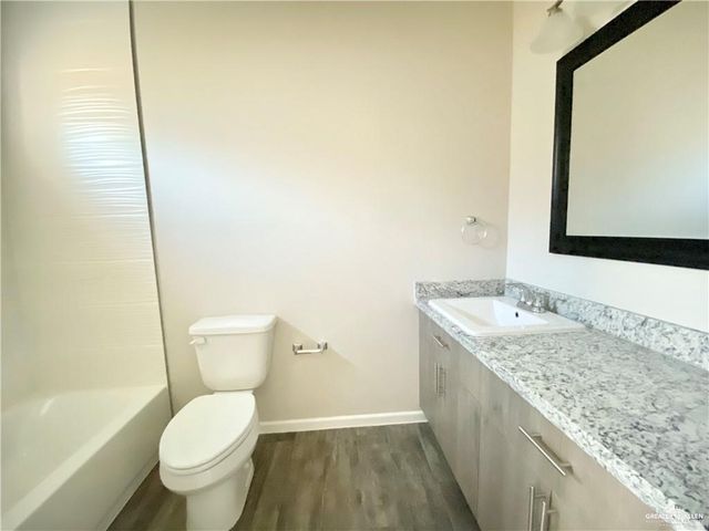 805 Sunset Valley Street, Alton, TX 78573