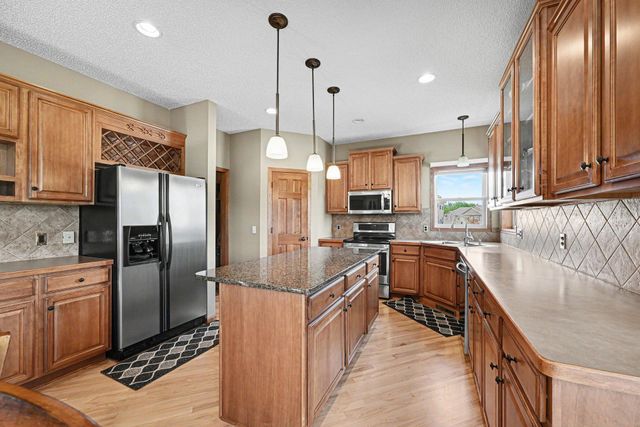 1241 Knight Lane, Watertown, MN 55388