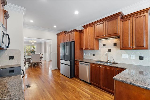 740 Clemmons Crossing Court, Clemmons, NC 27012