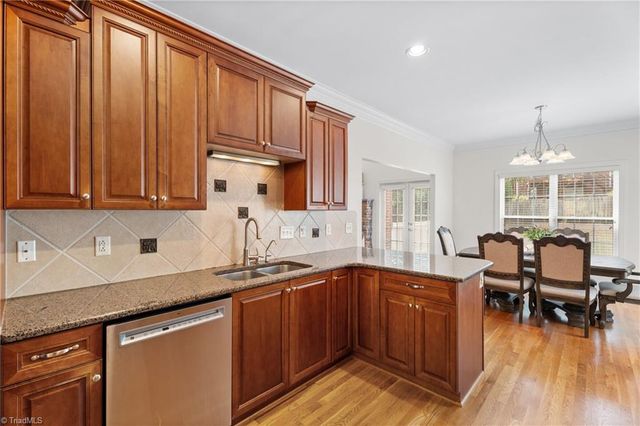 740 Clemmons Crossing Court, Clemmons, NC 27012