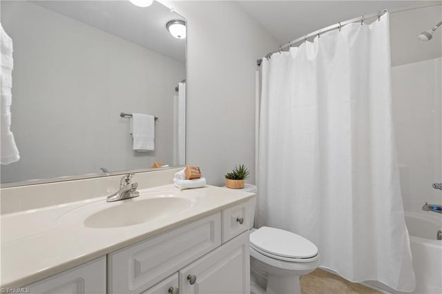 740 Clemmons Crossing Court, Clemmons, NC 27012